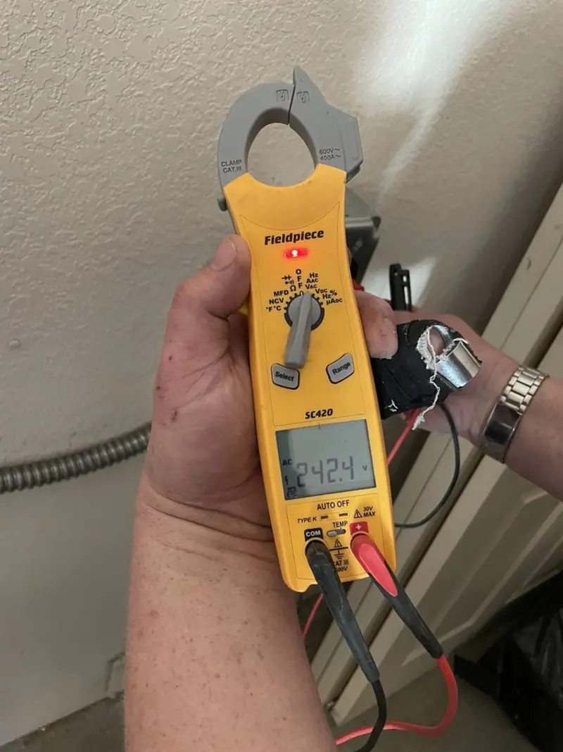 Voltage testing with clamp meter during Generator Installation in Hartland